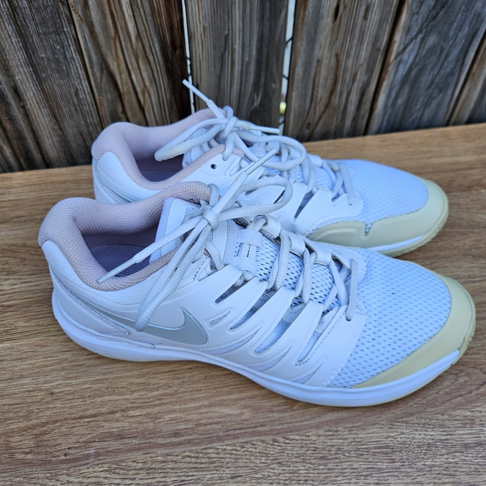 Nike White and Tan Sneakers Women Size 10 - Picture 12 of 16